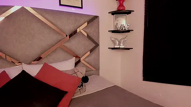 Snapshot of marian_pinzon chatting on 01-25-25, 02:47 marian pinzon online show from 01-25-25, 02:47