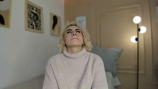 Snapshot of marian_pinzon chatting on 02-25-26, 07:01 marian pinzon online show from 02-25-26, 07:01