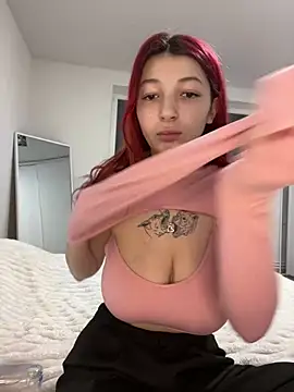 Snapshot of Alissa_kiss chatting on 12-17-24, 03:06 Alissa kiss online show from 12-17-24, 03:06