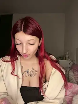 Snapshot of Alissa_kiss chatting on 01-08-25, 04:33 Alissa kiss online show from 01-08-25, 04:33