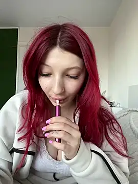 Snapshot of Alissa_kiss chatting on 01-14-25, 02:00 Alissa kiss online show from 01-14-25, 02:00