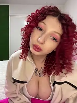 Snapshot of Alissa_kiss chatting on 01-15-25, 04:00 Alissa kiss online show from 01-15-25, 04:00