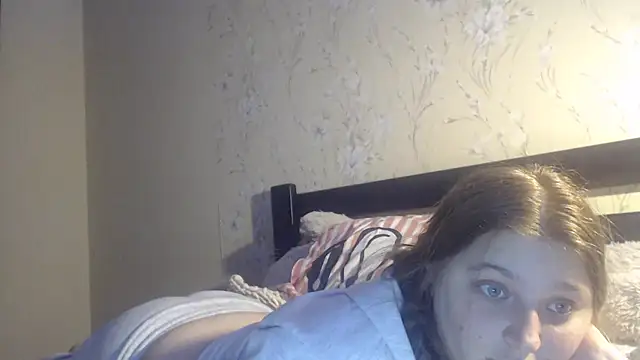 Snapshot of kila_lo chatting on 02-24-26, 09:13 kila lo online show from 02-24-26, 09:13