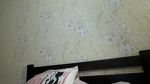 Snapshot of kila_lo chatting on 02-25-26, 08:29 kila lo online show from 02-25-26, 08:29