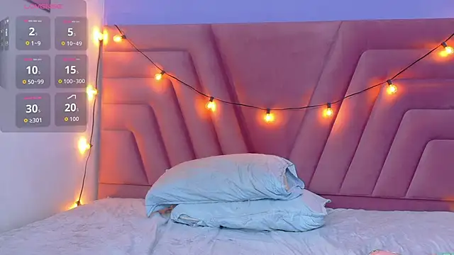 hornybarelylegalgirl online show from 09-30-25, 12:48