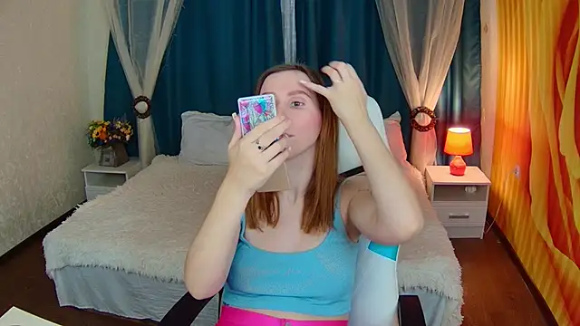 Snapshot of AliceBYKiss chatting on 12-17-24, 12:22 AliceBYKiss online show from 12-17-24, 12:22