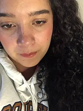 Snapshot of Julieta_333 chatting on 03-17-25, 08:51 Julieta 333 online show from 03-17-25, 08:51