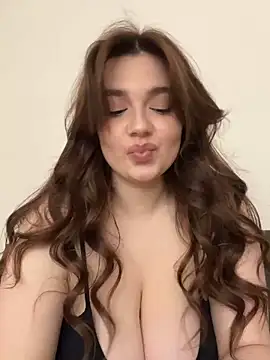 Snapshot of Dreamy_Kitty chatting on 01-10-25, 11:54 Dreamy Kitty online show from 01-10-25, 11:54