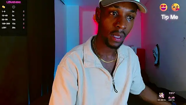 Snapshot of Aroonpapisex chatting on 02-22-26, 11:31 Aroonpapisex online show from 02-22-26, 11:31