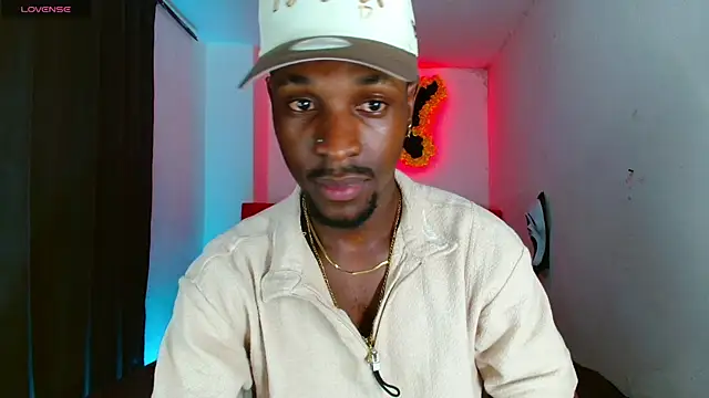 Snapshot of Aroonpapisex chatting on 02-23-26, 03:59 Aroonpapisex online show from 02-23-26, 03:59