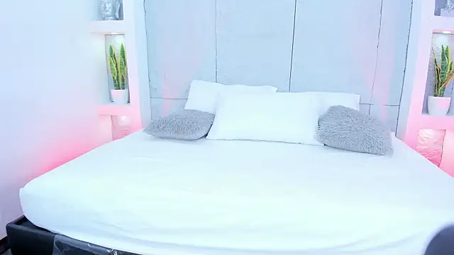 MelodyRey  online show from 12-03-25, 10:41