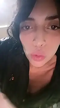 Snapshot of dholcee chatting on 12-31-24, 03:12 dholcee online show from 12-31-24, 03:12