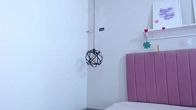 Snapshot of dholcee chatting on 03-18-25, 05:31 dholcee online show from 03-18-25, 05:31