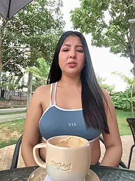 licky lu online show from 04-10-26, 04:23