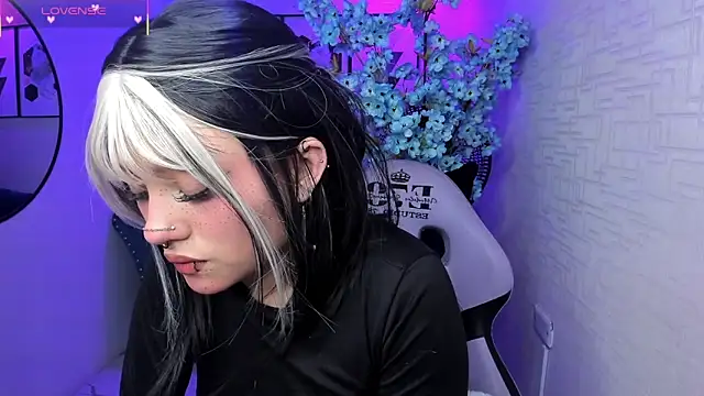 Theia moon online show from 11-08-25, 05:07