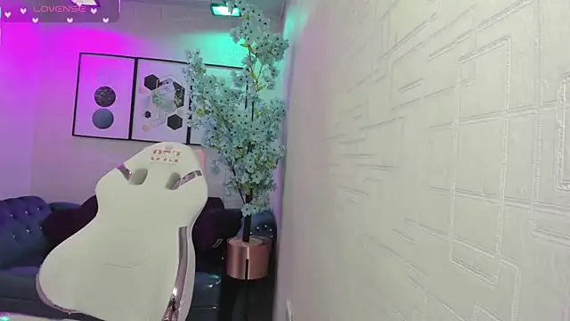 Theia moon online show from 03-09-26, 12:42