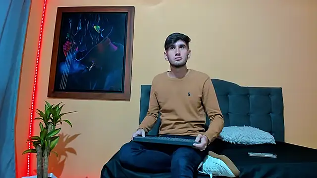 Thhiago tay online show from 12-10-24, 01:00