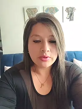 Snapshot of Neve_Collins chatting on 02-18-26, 02:35 Neve Collins online show from 02-18-26, 02:35