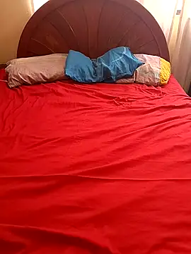 Snapshot of Thansklookforme chatting on 03-08-25, 02:51 Thansklookforme online show from 03-08-25, 02:51