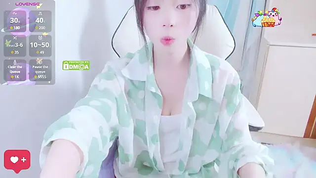 xiyao1314 online show from 01-07-25, 08:56