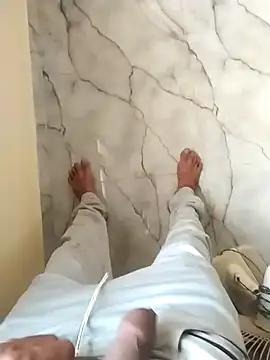 PracticalGum40 online show from 12-21-25, 02:41