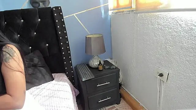 SarayMoorex  online show from 01-10-25, 02:23