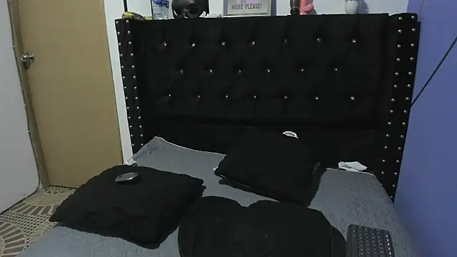 SarayMoorex  online show from 01-12-25, 11:26
