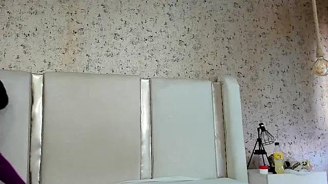 Snapshot of Candy_Bony chatting on 01-16-25, 07:31 Candy Bony online show from 01-16-25, 07:31