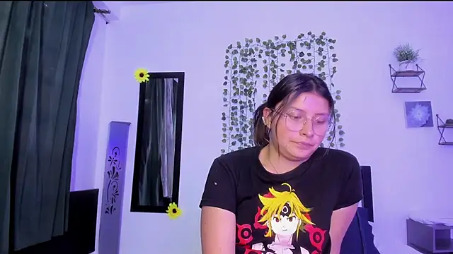 Snapshot of Noellesable chatting on 12-28-24, 10:34 Noellesable online show from 12-28-24, 10:34