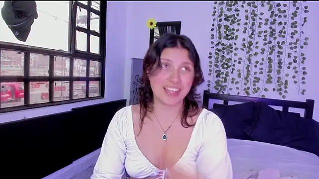 Snapshot of Noellesable chatting on 01-11-25, 09:25 Noellesable online show from 01-11-25, 09:25