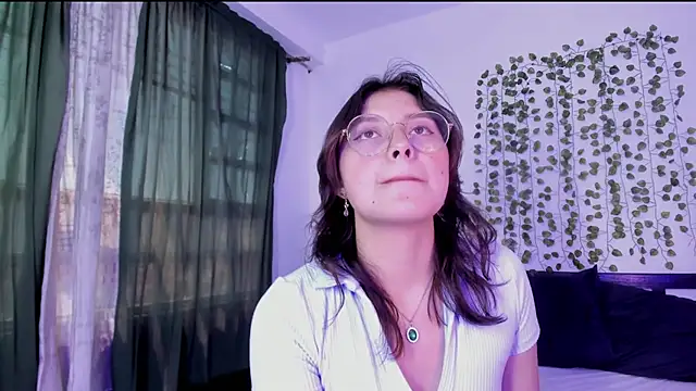 Snapshot of Noellesable chatting on 01-18-25, 05:37 Noellesable online show from 01-18-25, 05:37