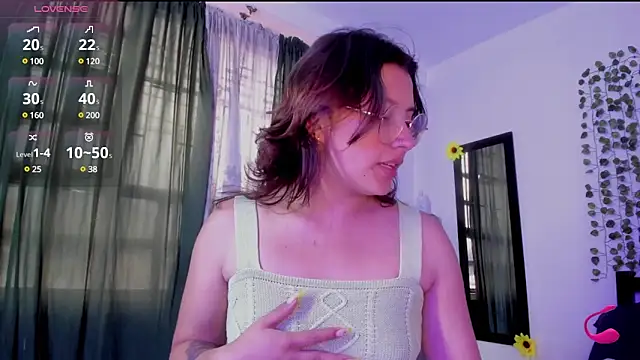 Snapshot of Noellesable chatting on 02-11-25, 05:40 Noellesable online show from 02-11-25, 05:40