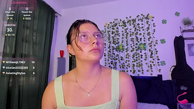 Snapshot of Noellesable chatting on 03-22-25, 09:31 Noellesable online show from 03-22-25, 09:31