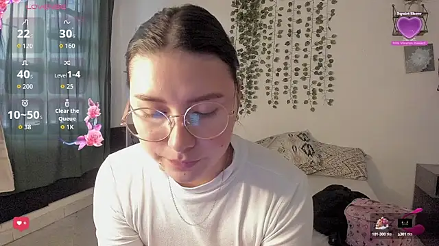 Snapshot of Noellesable chatting on 09-16-25, 05:25 Noellesable online show from 09-16-25, 05:25