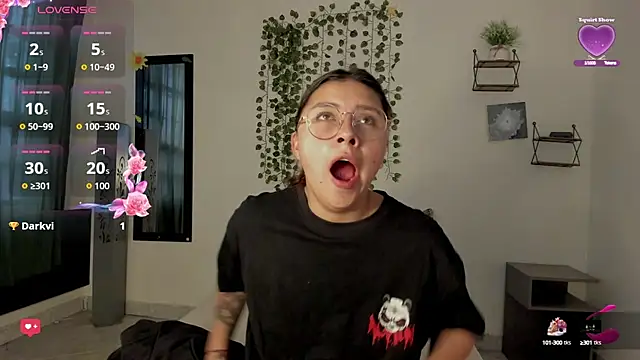 Snapshot of Noellesable chatting on 09-17-25, 05:25 Noellesable online show from 09-17-25, 05:25