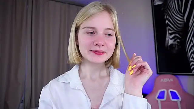 OdelinaFicken online show from 10-29-25, 06:15