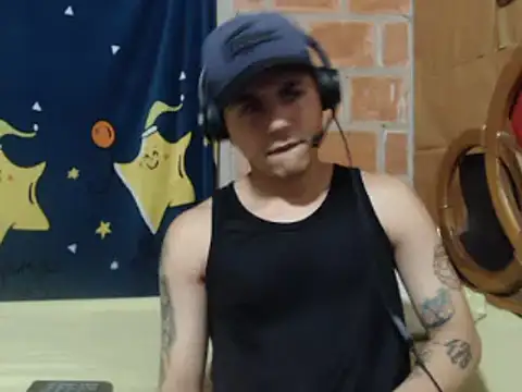 Snapshot of Horny_dirty_boy chatting on 01-19-25, 12:49 Horny dirty boy online show from 01-19-25, 12:49