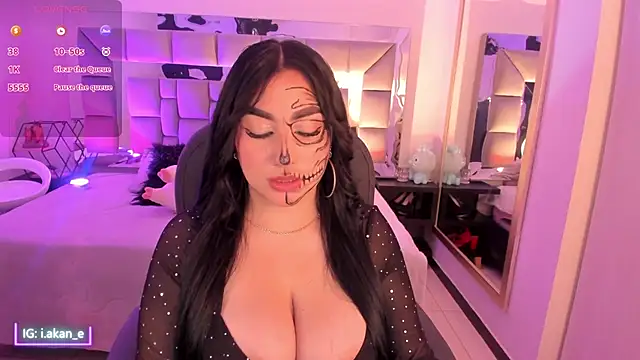 i akane online show from 10-31-25, 01:12