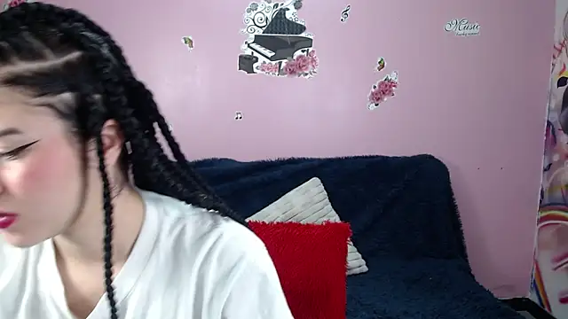 Kate Laurence  online show from 12-24-24, 03:16