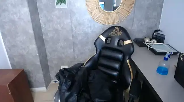 Tiffanny online show from 01-23-25, 06:45