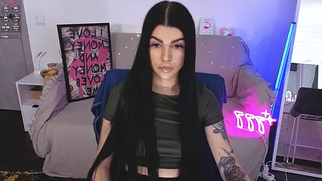 Tiffany lab online show from 11-05-25, 01:22