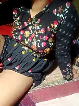 Snapshot of Super-Couple chatting on 03-07-25, 09:07 Super-Couple online show from 03-07-25, 09:07