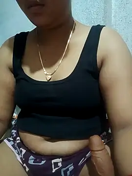 Snapshot of Super-Couple chatting on 10-26-25, 10:43 Super-Couple online show from 10-26-25, 10:43