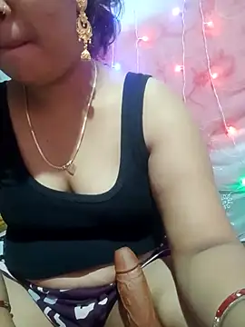 Snapshot of Super-Couple chatting on 11-07-25, 12:32 Super-Couple online show from 11-07-25, 12:32