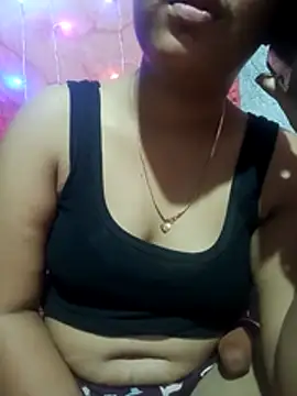 Snapshot of Super-Couple chatting on 11-24-25, 08:14 Super-Couple online show from 11-24-25, 08:14