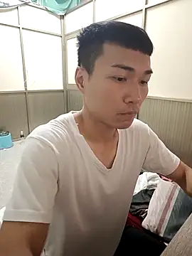 Snapshot of chiata410 chatting on 03-15-25, 06:36 chiata410 online show from 03-15-25, 06:36