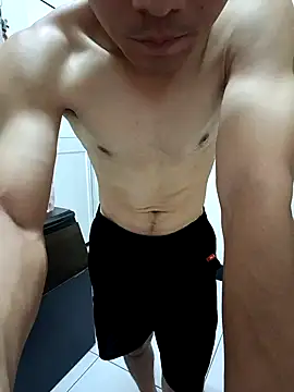 Snapshot of chiata410 chatting on 09-29-25, 03:39 chiata410 online show from 09-29-25, 03:39