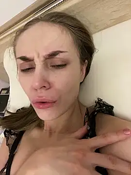 Burning girlss online show from 12-17-24, 10:22