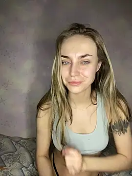 Burning girlss online show from 01-08-25, 10:27