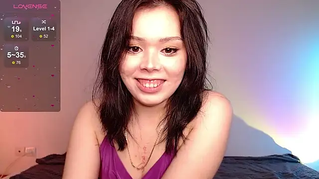 Snapshot of Mellovely chatting on 12-04-24, 03:54 Mellovely online show from 12-04-24, 03:54